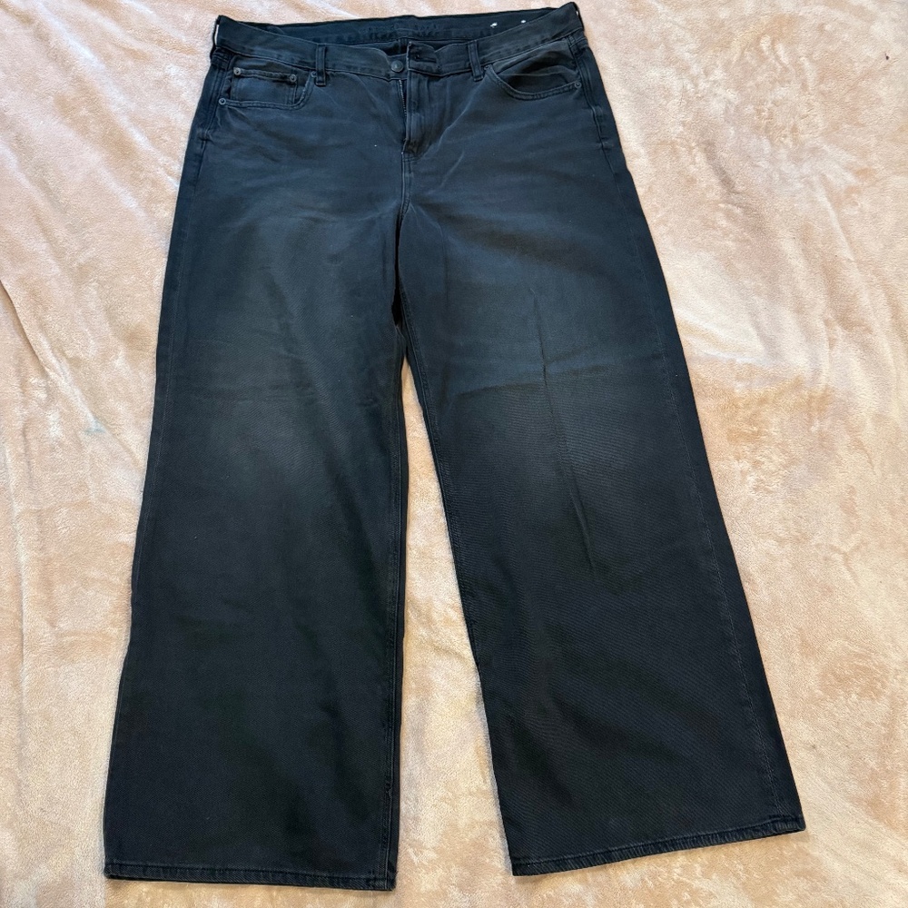 AE Low-Rise Baggy Wide-Leg Jean 16